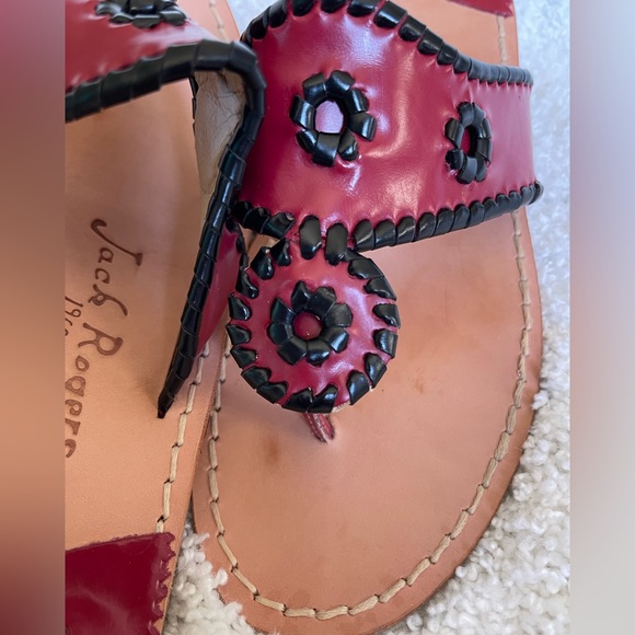 Jack Rogers “Spirit” Sandals. Garnet & Black in original box. - Picture 4 of 6